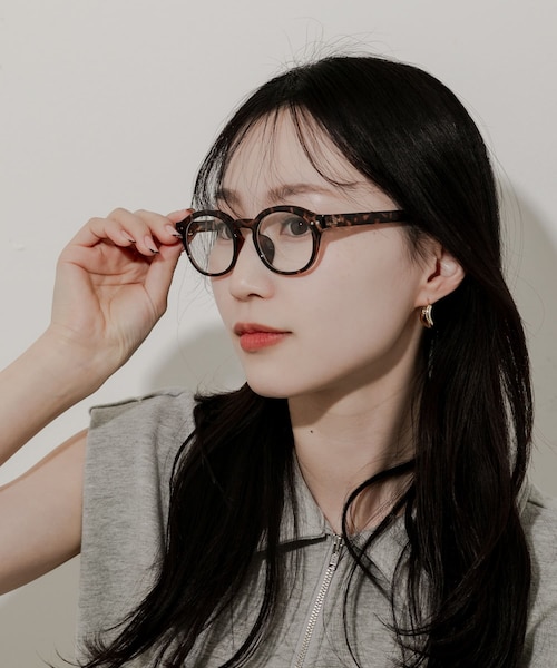 SMELLY（スメリー）の「オーバルフレームダテメガネ（メガネ・レディース・DEMI/BLK・-）」の3枚目の写真
