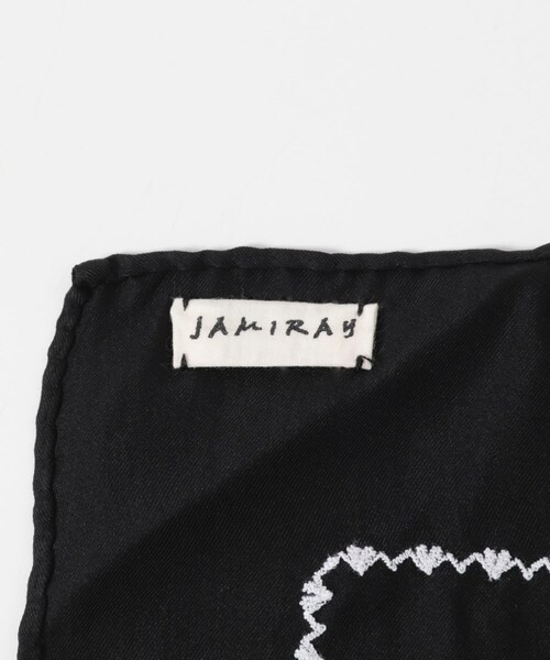 URBAN RESEARCH ROSSO（アーバンリサーチロッソ）の「JAMIRAY　HEART EMB SCARF S（バンダナ/スカーフ・レディース・BLACK/BEIGE・One）」の7枚目の写真