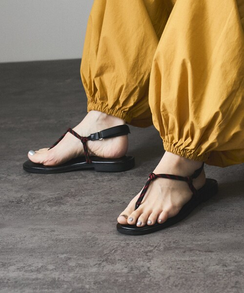 ADAM ET ROPE'（アダムエロペ）の「【NICOLAS LAINAS（ニコラスライナス）】サンダル（サンダル・レディース・ブラック系/ブラウン・36/37/38）」の4枚目の写真