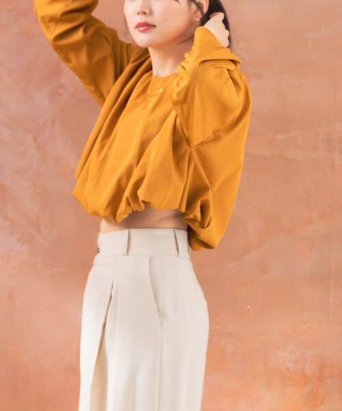 URBAN RESEARCH ROSSO（アーバンリサーチロッソ）の「クロップドバルーンブラウス（シャツ/ブラウス・レディース・ivory/orange/charcoal・FREE）」の17枚目の写真