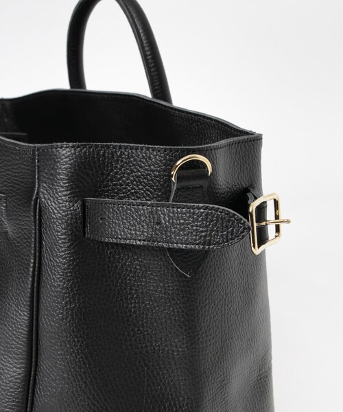 URBAN RESEARCH（アーバンリサーチ）の「YOUNG&OLSEN　EMBOSSED LEATHER BELTED M（トートバッグ・メンズ・BROWN/BLACK・FREE）」の7枚目の写真