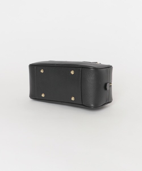 URBAN RESEARCH（アーバンリサーチ）の「レザースクエアボストンバッグ（ハンドバッグ・レディース・BLACK/CHOCOLATE・-）」の6枚目の写真