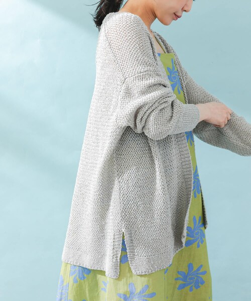 URBAN RESEARCH ROSSO（アーバンリサーチロッソ）の「透かし編みミドルカーディガン（カーディガン/ボレロ・レディース・gray/camel・FREE）」の8枚目の写真