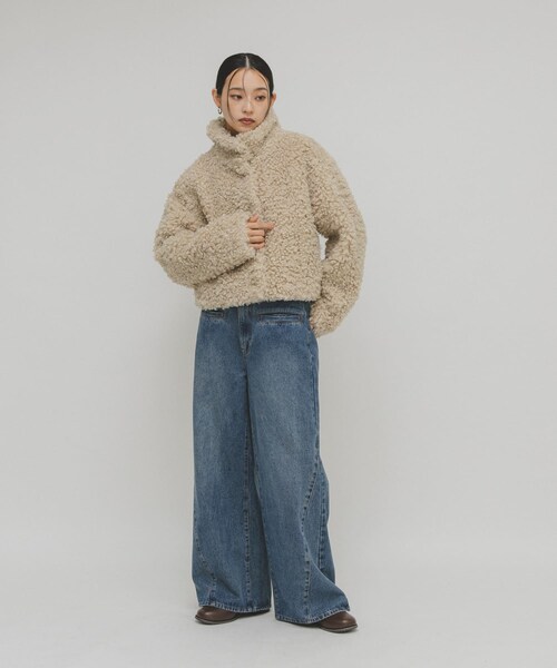 KBF(ケイビーエフ)の「フォルムボアジャケット(テーラードジャケット・レディース・SOY/MATCHA/GREIGE・One)」の10枚目の写真