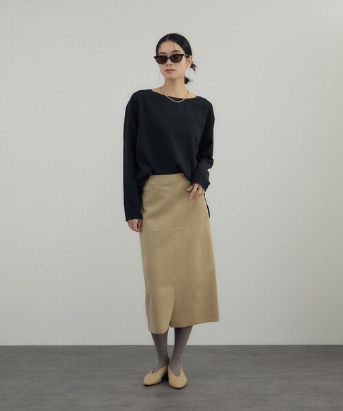 ADAM ET ROPE'(アダムエロペ)の「トリアセボートリブブラウス / セットアップ対応(シャツ/ブラウス・レディース・ブラック/オフホワイト・F)」の7枚目の写真