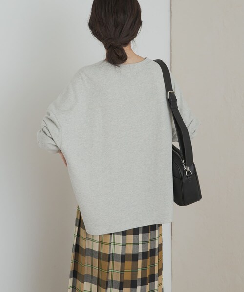 URBAN RESEARCH DOORS(アーバンリサーチドアーズ)の「ネルベア天竺ワイドプルオーバー(Tシャツ/カットソー・レディース・GRAY/PINK/BROWN・M)」の9枚目の写真