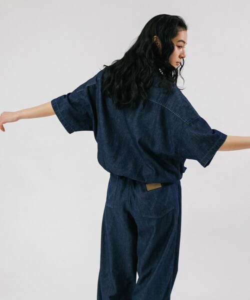 EKAL(エカル)の「『別注』Wrangler×EKAL ライトデニムワークシャツ(シャツ/ブラウス・レディース・USED/O.W・Free)」の20枚目の写真