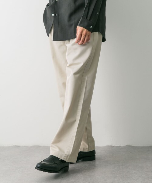 URBAN RESEARCH DOORS（アーバンリサーチドアーズ）の「『イージーケア』『速乾』2タックワイドチノパンツ（チノパンツ・メンズ・OFF/BEIGE/D.NAVY・M/L）」の15枚目の写真