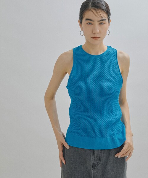 ADAM ET ROPE'（アダムエロペ）の「【公式サイト限定】【BATONER for SALON】SEE THROUGH TANK TOP（タンクトップ・レディース・ベージュ/ネイビー/サックス・F）」の3枚目の写真