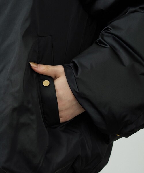 ROPE'（ロペ）の「ハイネックジップショート丈ダウンコート/イージーケア（ダウンジャケット/コート・レディース・ブラック/ネイビー・F）」の19枚目の写真