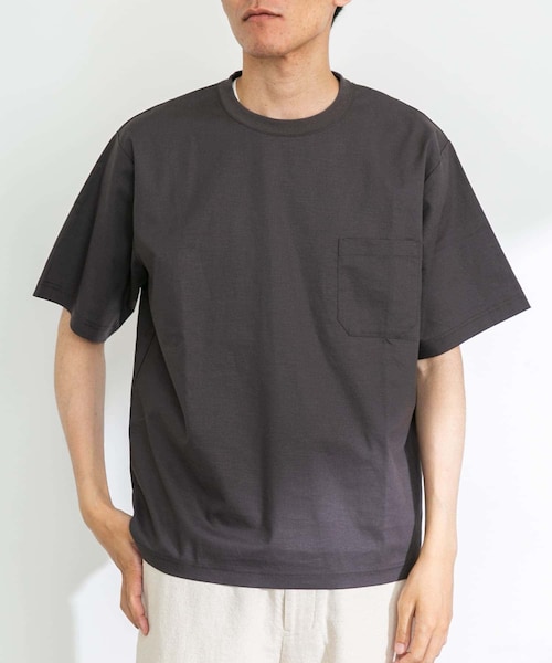 URBAN RESEARCH Sonny Label（アーバンリサーチサニーレーベル）の「『接触冷感/イージーケア』リネン混ショートスリーブTシャツ（Tシャツ/カットソー・メンズ・オフ×ブラック/ブラック/ネイビー/チャコール・M/L/XL）」の2枚目の写真