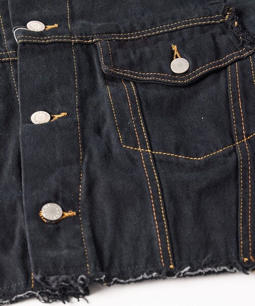 ADAM ET ROPE'(アダムエロペ)の「【QUIITO】REMAKE DENIM SHORT JACKET BLACK(デニムジャケット・レディース・ブラック・F)」の5枚目の写真