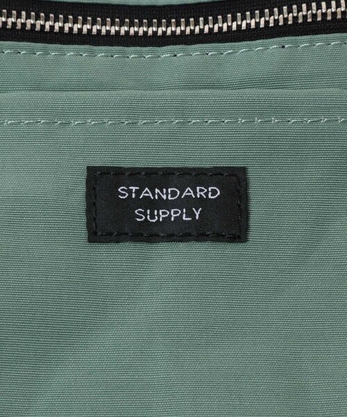 URBAN RESEARCH DOORS(アーバンリサーチドアーズ)の「STANDARD SUPPLY SLING PURSE M(ショルダーバッグ・メンズ・MINTGREEN・One)」の9枚目の写真