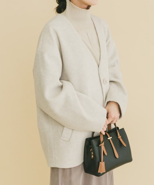 ITEMS URBANRESEARCH(アイテムズ アーバンリサーチ)の「ノーカラーコクーンジャケット(ノーカラージャケット・レディース・GRY/IVO・Free)」の4枚目の写真