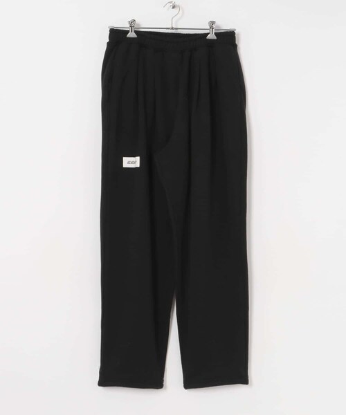 URBAN RESEARCH（アーバンリサーチ）の「dDdDdDd　WIDE TAPERED SWEAT PANTS（スウェットパンツ・メンズ・M.GRAY/WHITE/BLACK/NAVY・S/M/L/XL/XXL）」の15枚目の写真