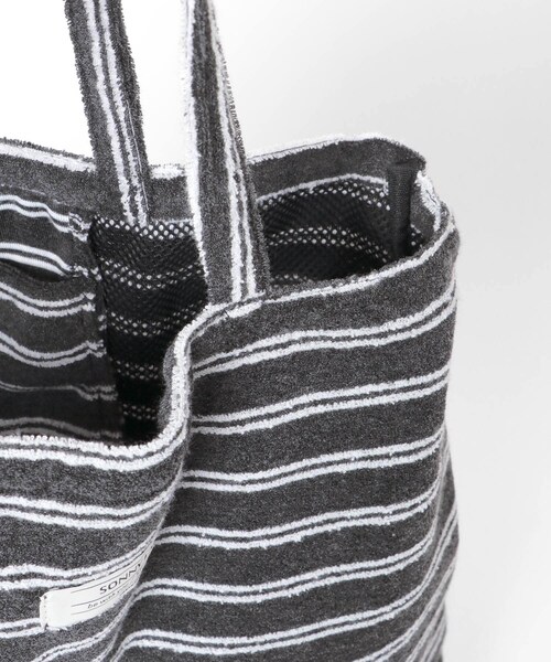 URBAN RESEARCH Sonny Label（アーバンリサーチサニーレーベル）の「パイルボーダービッグトート（トートバッグ・レディース・チャコール/グリーン/ブルー・One）」の10枚目の写真