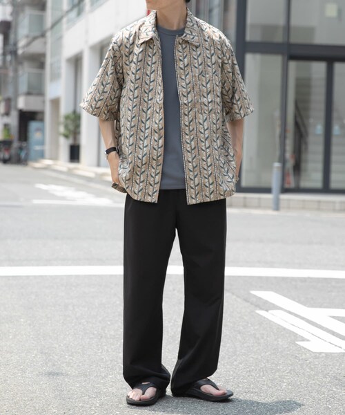 ITEMS URBANRESEARCH(アイテムズ アーバンリサーチ)の「リーフプリントオープンカラー半袖シャツ(シャツ/ブラウス・メンズ・BEG/BRN/BLK・M/L)」の8枚目の写真