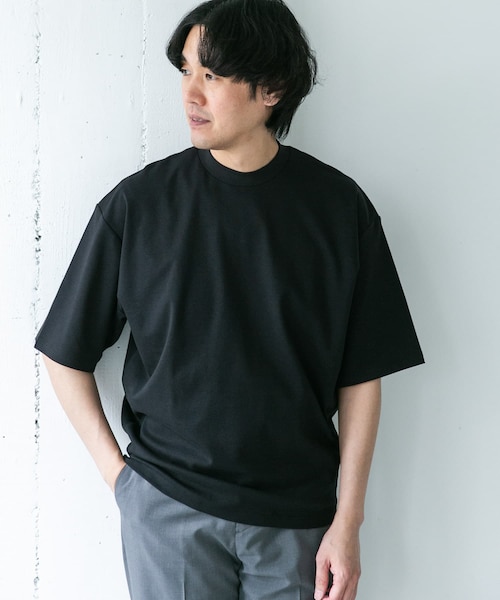 URBAN RESEARCH DOORS（アーバンリサーチドアーズ）の「『UR TECH』防汚ワイドテーパードTシャツ（Tシャツ/カットソー・メンズ・BLUE/WHITE/BLACK・M/L）」の2枚目の写真