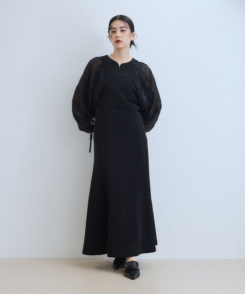 ADAM ET ROPE'（アダムエロペ）の「シアースリーブコンビドレス（ドレス・レディース・ブラック/ブラック系/ネイビー系・36/38）」の2枚目の写真