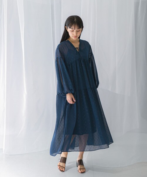 URBAN RESEARCH ROSSO（アーバンリサーチロッソ）の「カットジャガードティアードワンピース（ワンピース・レディース・BLUE/BLACK・FREE）」の22枚目の写真