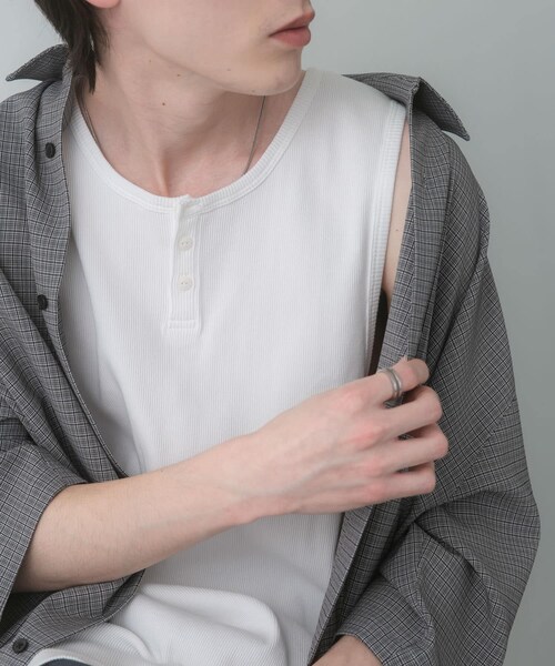 SENSE OF PLACE by URBAN RESEARCH（センスオブプレイスバイアーバンリサーチ）の「『別注』Healthknit×SENSE OF PLACE　タンクトップ（タンクトップ・メンズ・WHITE/BLACK/OATMEAL・M/L）」の6枚目の写真