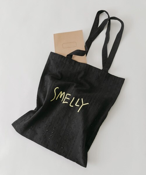 SMELLY（スメリー）の「プリントトートバッグM（トートバッグ・レディース・BLU.CHECK/YEL.CHECK/DOT/FLOWER/EMBROIDERY・M）」の7枚目の写真