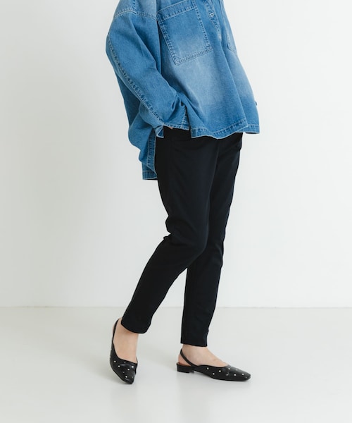 URBAN RESEARCH（アーバンリサーチ）の「『4サイズ展開』テーパードチノパンツ（チノパンツ・レディース・ブラック/オリーブ/キャメル/カーキ/ベージュ/ネイビー/オフ/ダークブラウン・XS/S/M/L）」の8枚目の写真