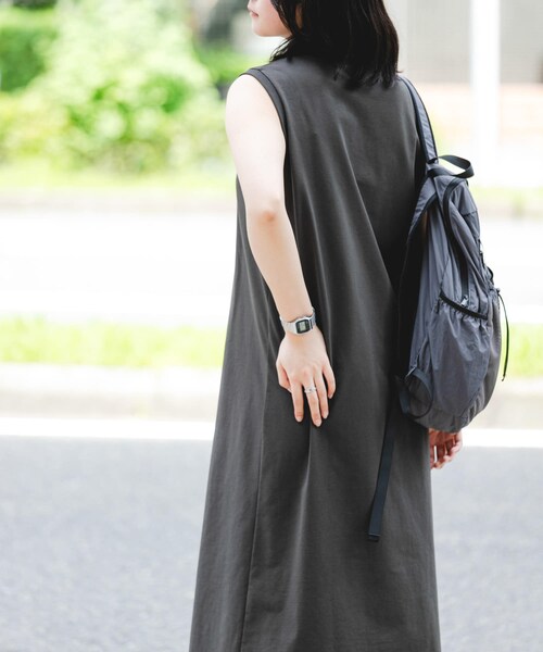 EKAL（エカル）の「『吸水速乾/UVカット』DRY OUT SLEEVLESS ONE-PIECE（ワンピース・レディース・ネイビー/アイボリー/サルチャ/チャコール・FREE）」の17枚目の写真