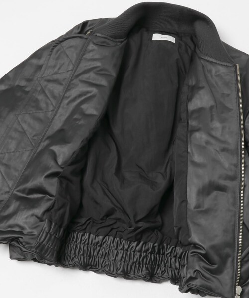 URBAN RESEARCH(アーバンリサーチ)の「ATON COWHIDE NYLON SHORT MA-1(MA-1・レディース・CHA GRAY・2)」の5枚目の写真