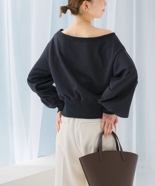 URBAN RESEARCH ROSSO（アーバンリサーチロッソ）の「オフショルダースウェット（スウェット・レディース・gray/ivory/darknavy・FREE）」の18枚目の写真