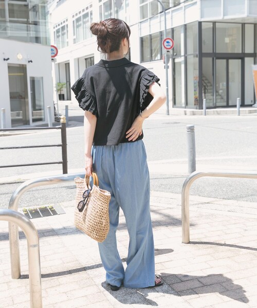 ITEMS URBANRESEARCH（アイテムズ アーバンリサーチ）の「レーヨンデニムワイドパンツ（デニムパンツ・レディース・BLU/O.WSH・FREE）」の12枚目の写真