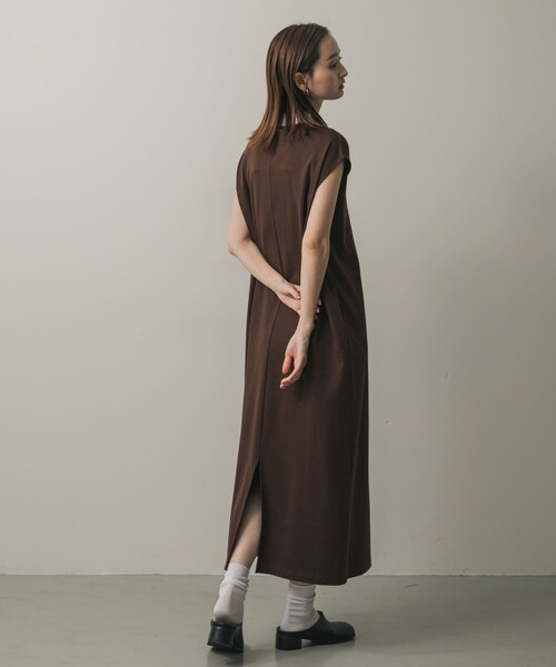 SENSE OF PLACE by URBAN RESEARCH（センスオブプレイスバイアーバンリサーチ）の「カットポロシャツワンピース（ワンピース・レディース・IVORY/CHARCOAL/BROWN・COMPACT/one）」の21枚目の写真