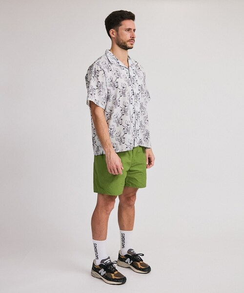 Saturdays NYC(サタデーズ ニューヨークシティ )の「Canty Floral Print SS Shirt(シャツ/ブラウス・レディース・ブラック/ホワイト・L/M/S/XL/XS)」の21枚目の写真