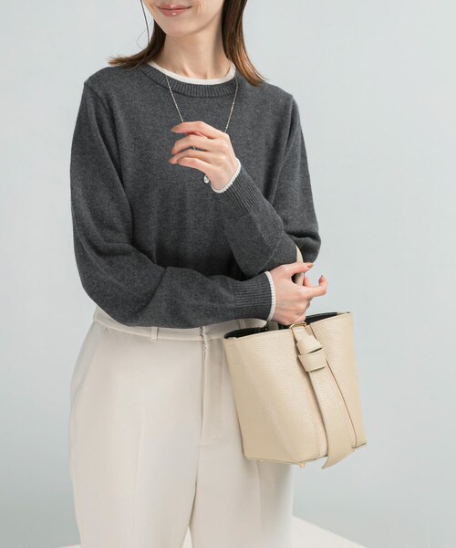 URBAN RESEARCH ROSSO（アーバンリサーチロッソ）の「カシミヤ混バイカラーコンパクトニット（ニット/セーター・レディース・OFF×ORG/GRAY×OFF/RED×OFF/NAVY×SAX・Free）」の11枚目の写真