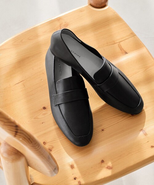 ADAM ET ROPE'(アダムエロペ)の「晴雨兼用サスティナブルレインローファー/撥水(ローファー・レディース・ブラック/ブラック系/ベージュ系・22.5/23.0/23.5/24.0/24.5/25.0)」の5枚目の写真