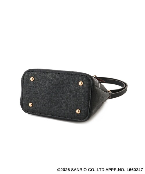 VIS（ビス）の「【HELLO KITTY×VIS】ダブルフェイスハートカットミニショルダーバッグ（ショルダーバッグ・レディース・ブラック/オフホワイト・F）」の19枚目の写真