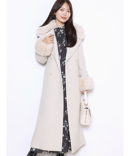 MERCURYDUO（マーキュリーデュオ）の「エコファー袖ウエストマークウールコート（チェスターコート・レディース・ネイビー/ベージュ・S/M）」の14枚目の写真