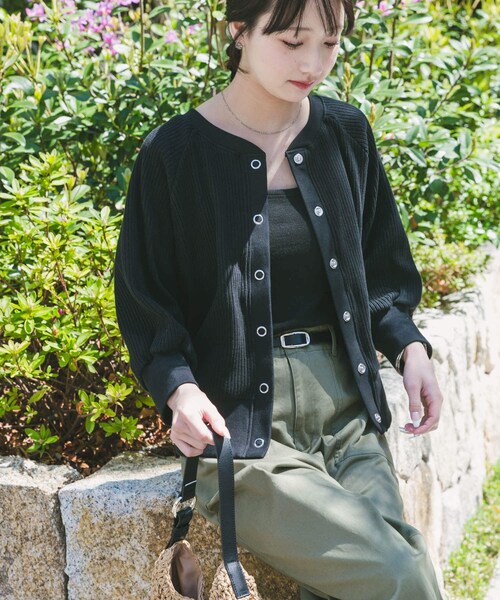ITEMS URBANRESEARCH(アイテムズ アーバンリサーチ)の「針抜きドルマンカーディガン(カーディガン/ボレロ・レディース・L.YEL/BLK/OFF・Free)」の20枚目の写真