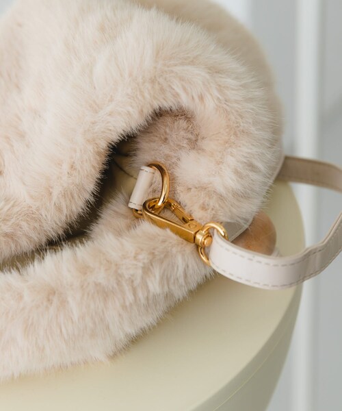 RODE SKO（ロデスコ）の「ウッドボールキンチャクファーバッグ（スカート・レディース・IVORY/MOCHA/BROWN・one）」の16枚目の写真