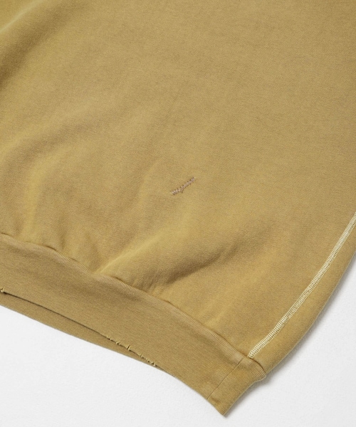 URBAN RESEARCH(アーバンリサーチ)の「A PRESSE Vintage Double V Sweatshirt(スウェット・メンズ・BLACK/GOLD・2/3)」の12枚目の写真
