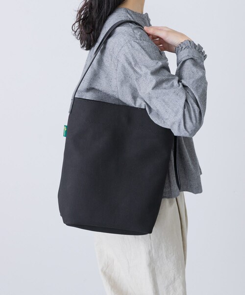 BRADY　LEVEN MINI