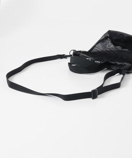 EKAL（エカル）の「TINY GARDEN PRODUCTS　ストロール2WAYメッシュバッグ（ハンドバッグ・レディース・BLACK/GRAY・One）」の7枚目の写真