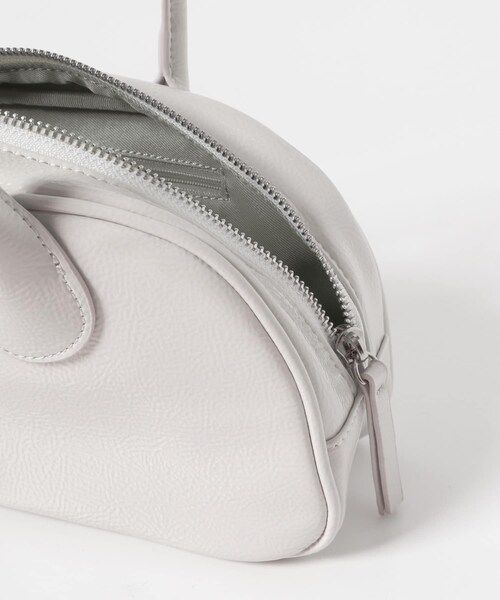 SENSE OF PLACE by URBAN RESEARCH(センスオブプレイスバイアーバンリサーチ)の「ラウンドスクエアボストンバッグ(ボストンバッグ・レディース・IVORY/BLACK/RED・one)」の14枚目の写真