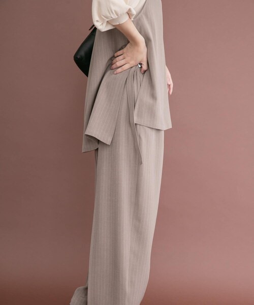 ITEMS URBANRESEARCH（アイテムズ アーバンリサーチ）の「ピンストライプベストパンツセット（セットアップ・レディース・CHA/BEG・Free）」の19枚目の写真
