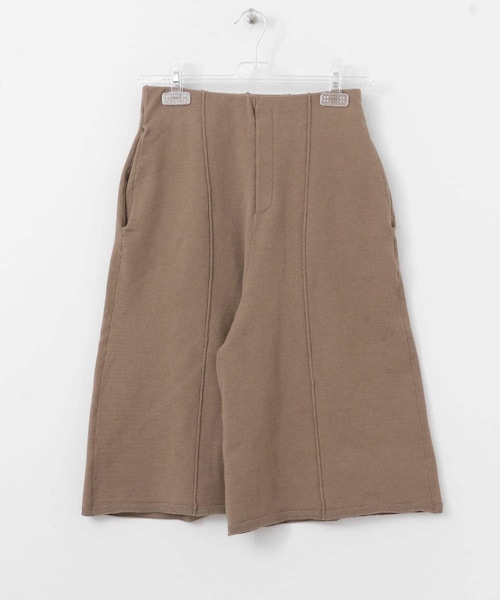 LAATO（ラート）の「PINTACK HALF PANTS（その他パンツ・レディース・チャイ/チョコレート・FREE）」の2枚目の写真