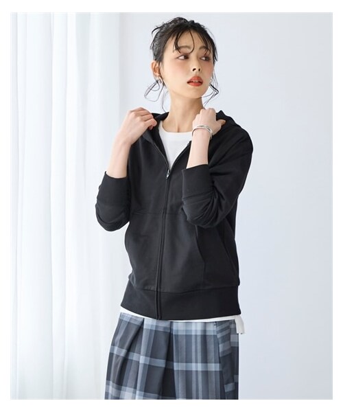 nissen（ニッセン）の「大きいサイズ 綿100％シンプルジップアップパーカー（パーカー・レディース・ラテホワイト/スモークカーキ/ピュアブルー/杢チャコールグレー/黒(EC限定カラー扱い)・L/LL/3L/4L/5L/6L/8L/10L）」の20枚目の写真