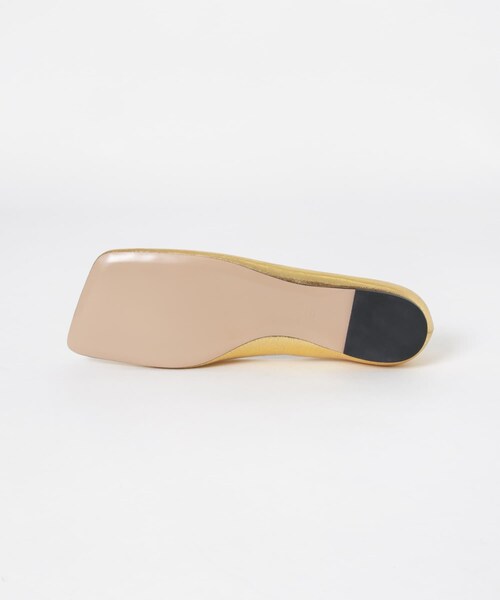 URBAN RESEARCH(アーバンリサーチ)の「PIPPICHIC LINDA FLAT(パンプス・レディース・gold・36/36.5/37)」の7枚目の写真