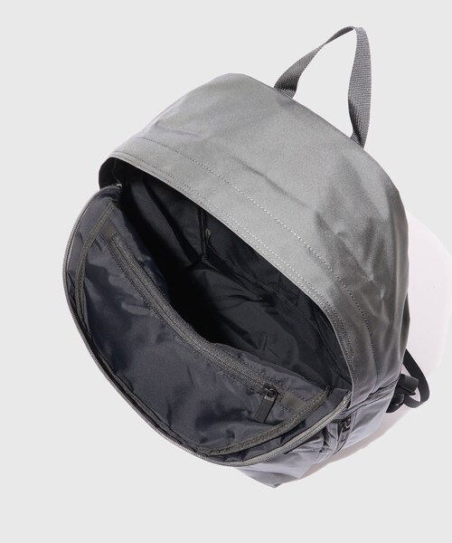 ADAM ET ROPE'（アダムエロペ）の「【MONOLITH/モノリス】BACKPACK STANDARD S（バックパック/リュック・メンズ・ブラック/ライトグレー・F）」の16枚目の写真