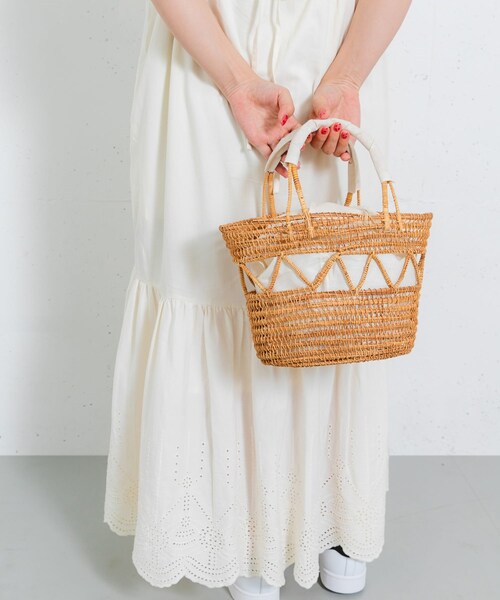 URBAN RESEARCH Sonny Label（アーバンリサーチサニーレーベル）の「TARANGO　カゴバッグ（かごバッグ・レディース・BLACK/OFF・one）」の4枚目の写真