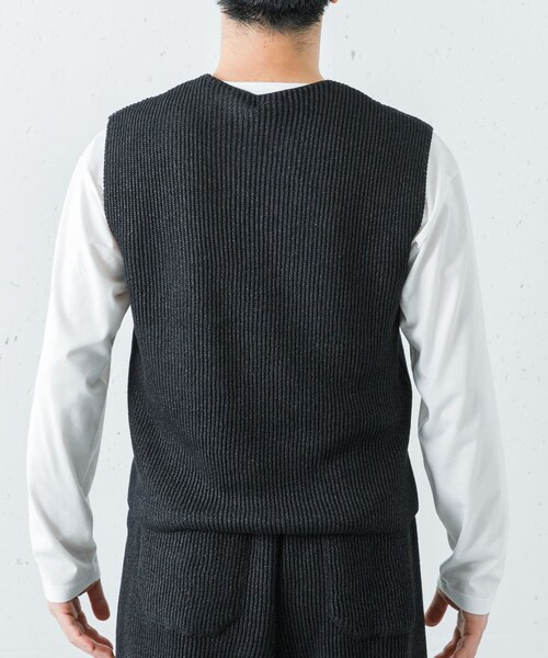 URBAN RESEARCH（アーバンリサーチ）の「PURLAM　WASHI M-G AZE VEST（ベスト・メンズ・BLACK・2/3）」の3枚目の写真